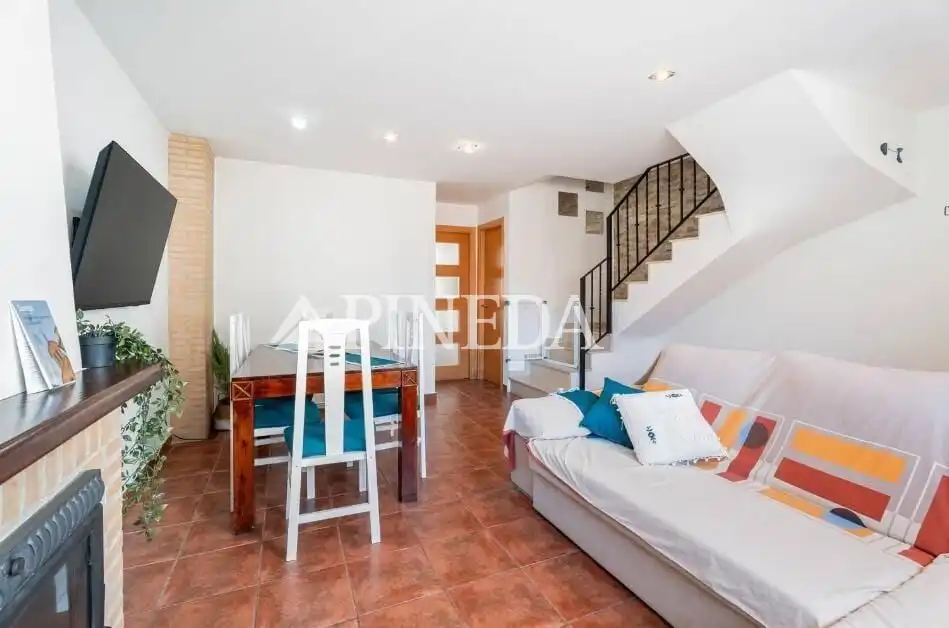 Jardín de Casa adosada en venta en Soneja con Aire acondicionado, Calefacción y Terraza