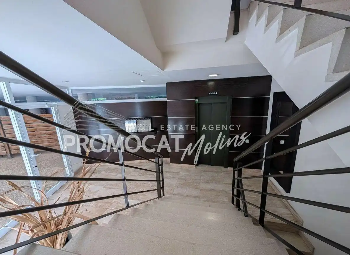 Piso en venta en Molins de Rei con Aire acondicionado, Trastero y Piscina comunitaria