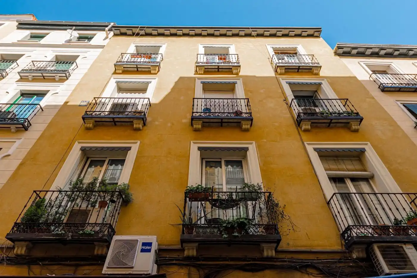 Vista exterior de Piso en venta en Madrid con Aire acondicionado y Calefacción