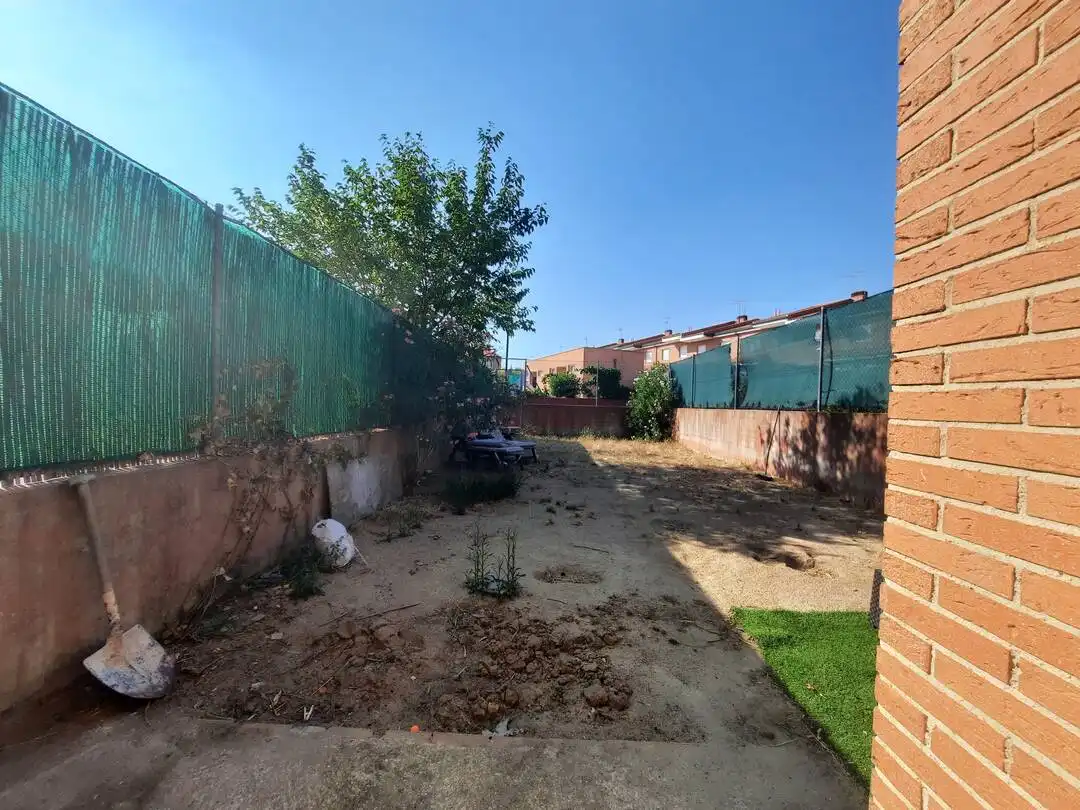 Detached homes for sale in Hormigos  with Heating, Swimming Pool and Alarm