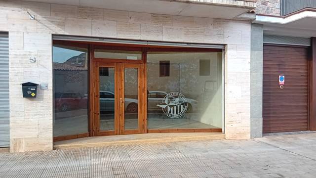 Local comercial en Alquiler en Carrer de Francesc Moragas, 6 en Sant Llorenç de Morunys