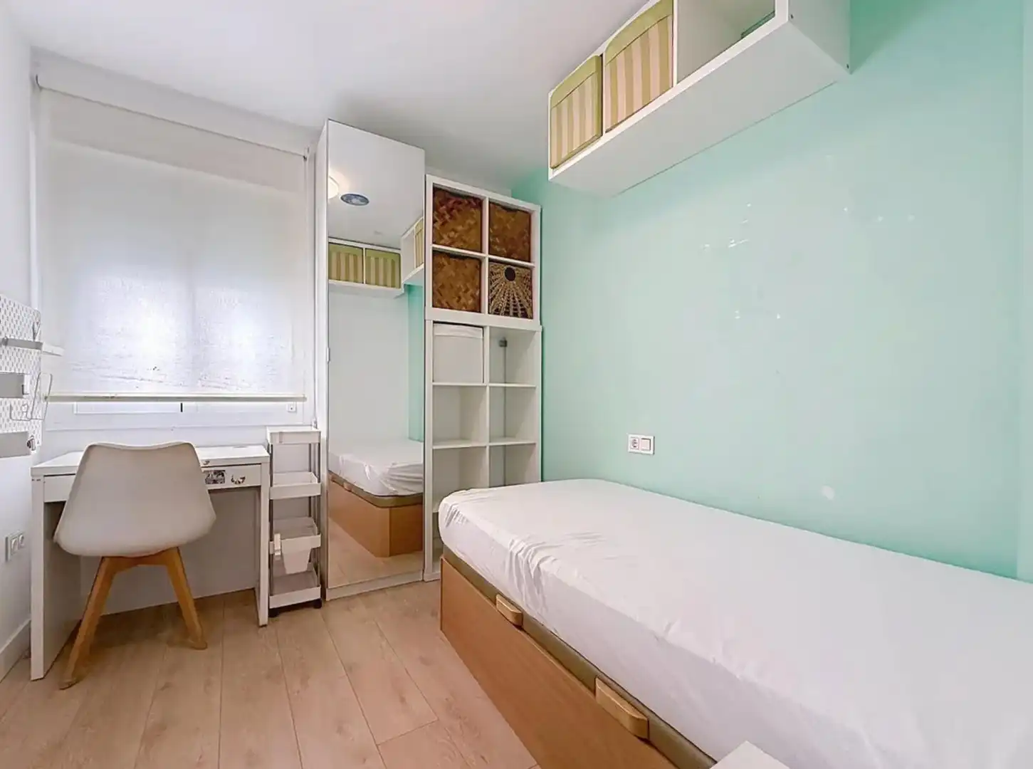 Habitación de Piso de alquiler en Málaga con Aire acondicionado, Terraza y Amueblado