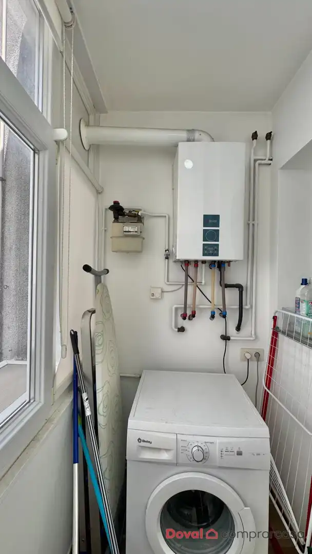 Bathroom of Flat for sale in Vigo   with Heating, Private garden and Terrace