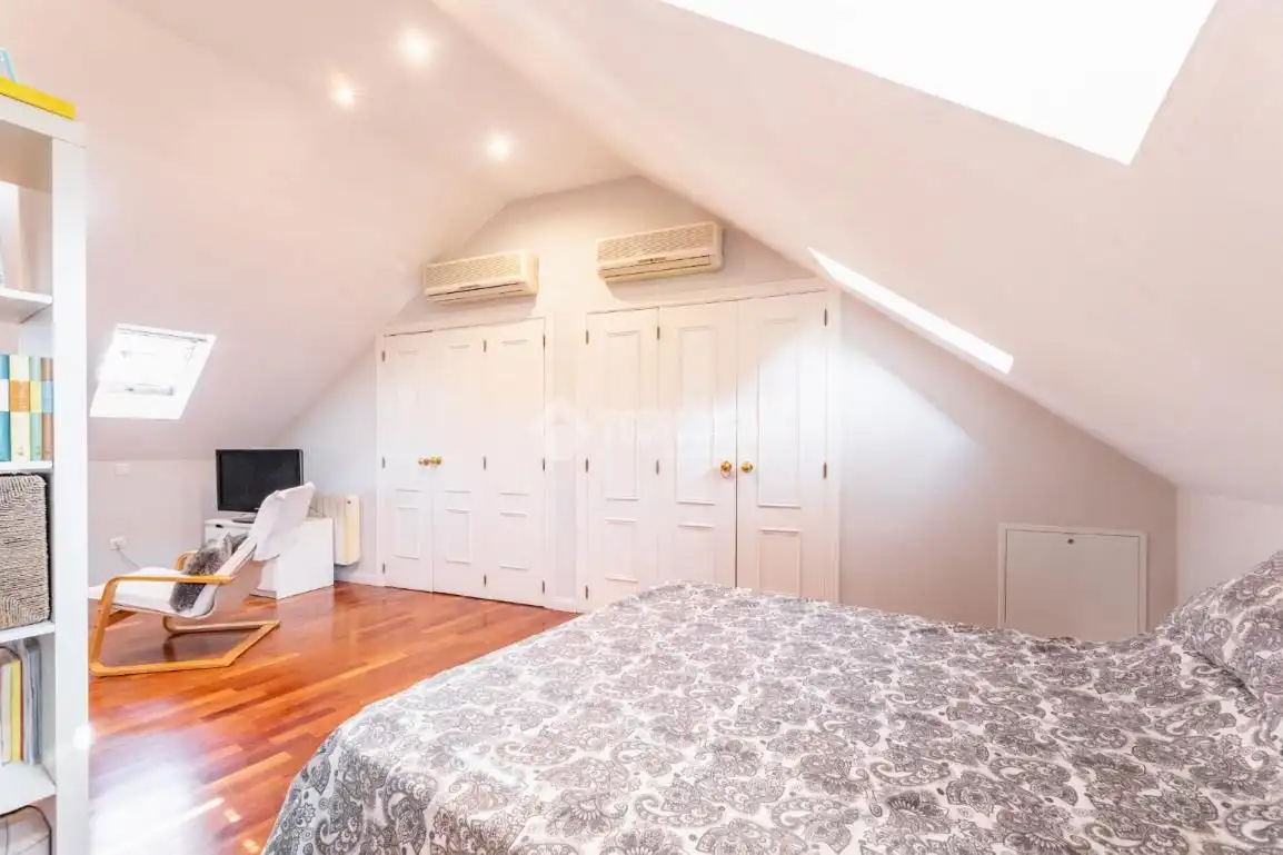 Habitación de Piso en venta en Torrelodones con Aire acondicionado