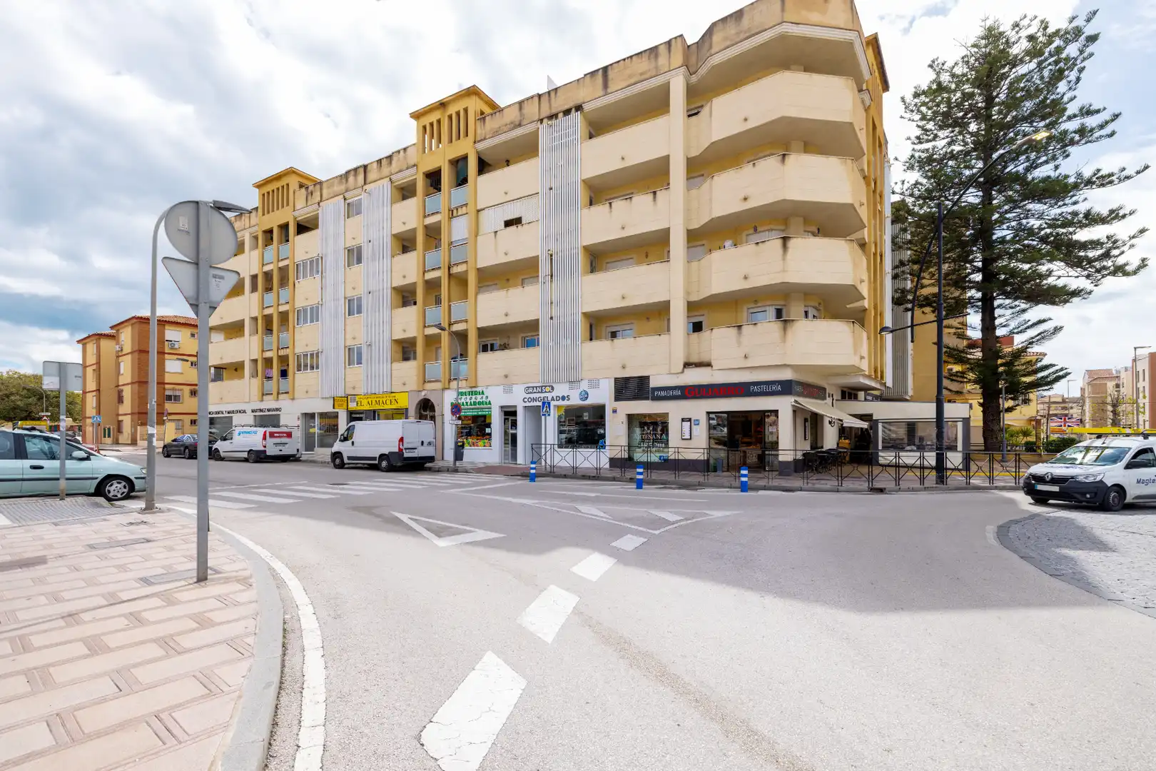 Vista exterior de Àtic en venda en Rincón de la Victoria amb Calefacció, Terrassa i Internet