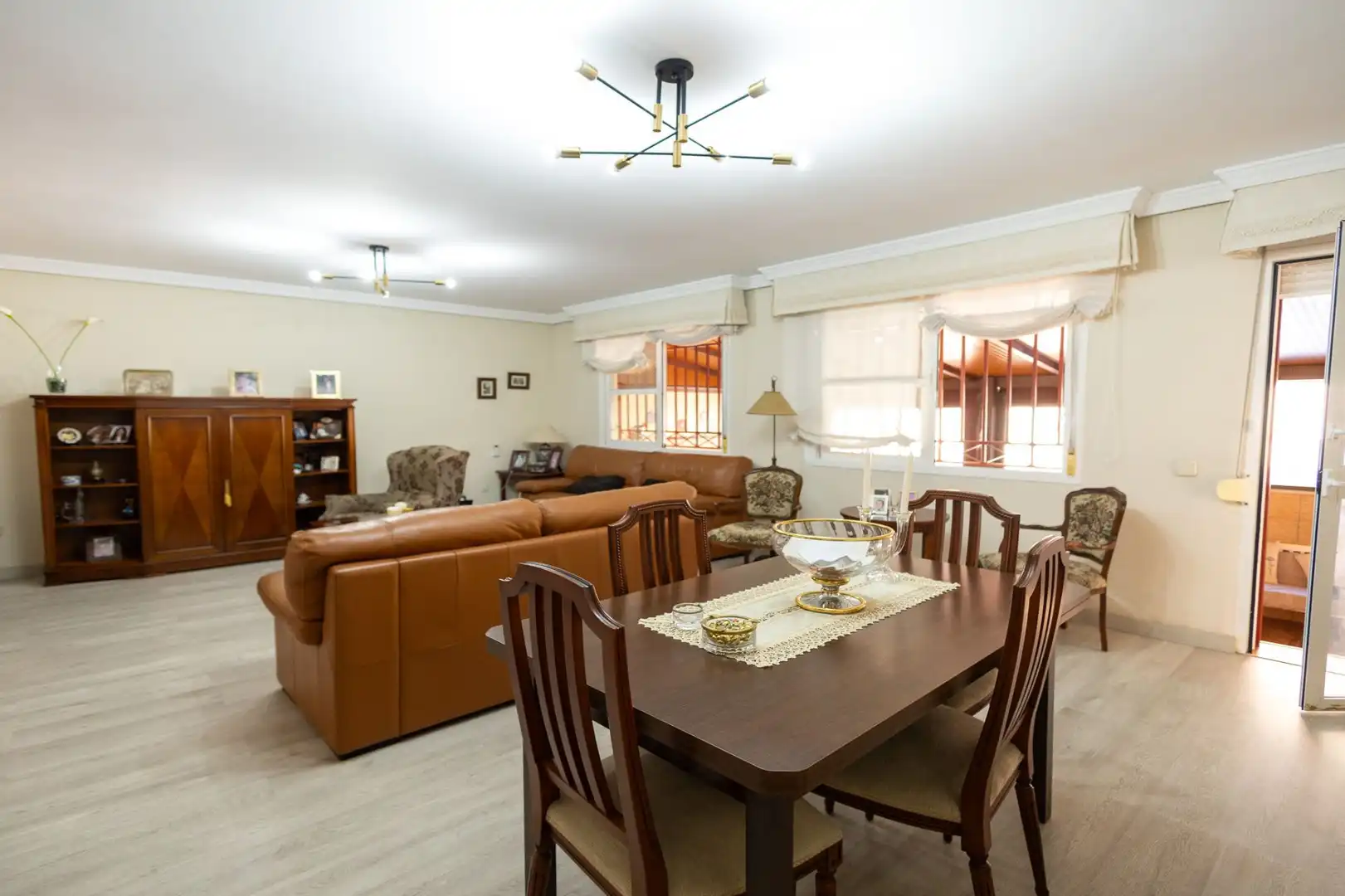Comedor de Casa o chalet en venta en Melilla con Aire acondicionado, Calefacción y Jardín privado