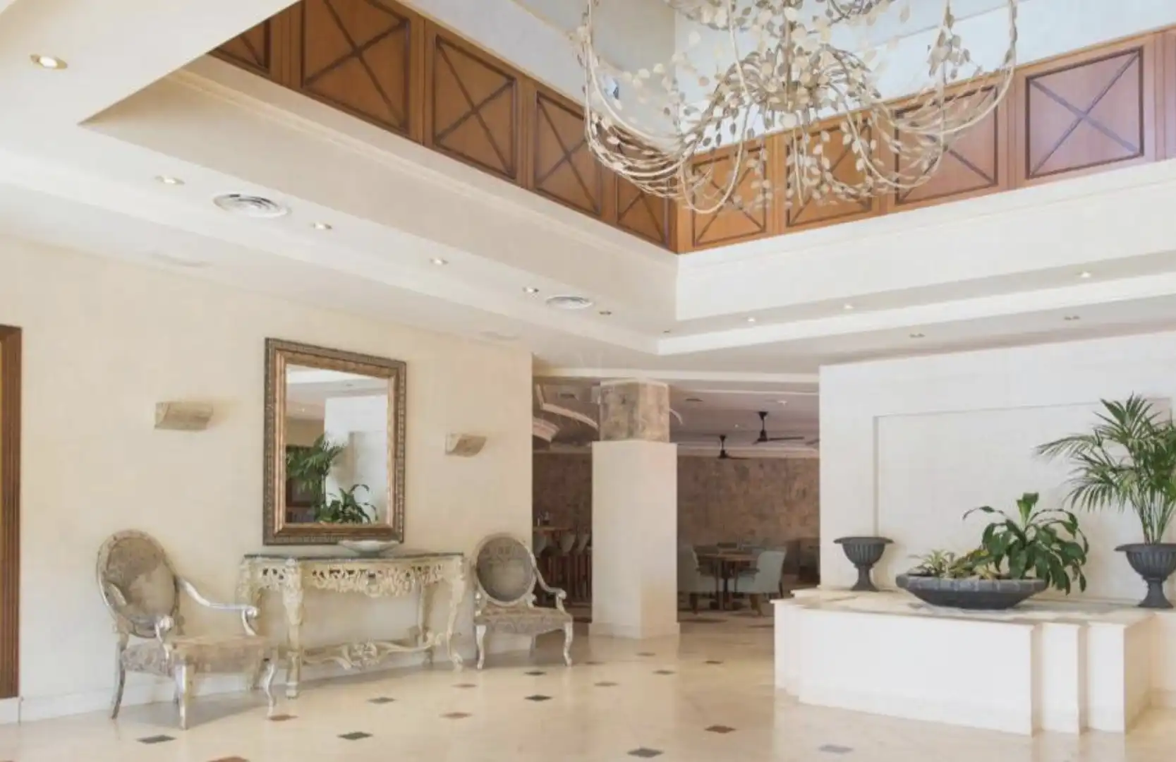 Apartamento en venta en Estepona con Aire acondicionado, Terraza y Piscina