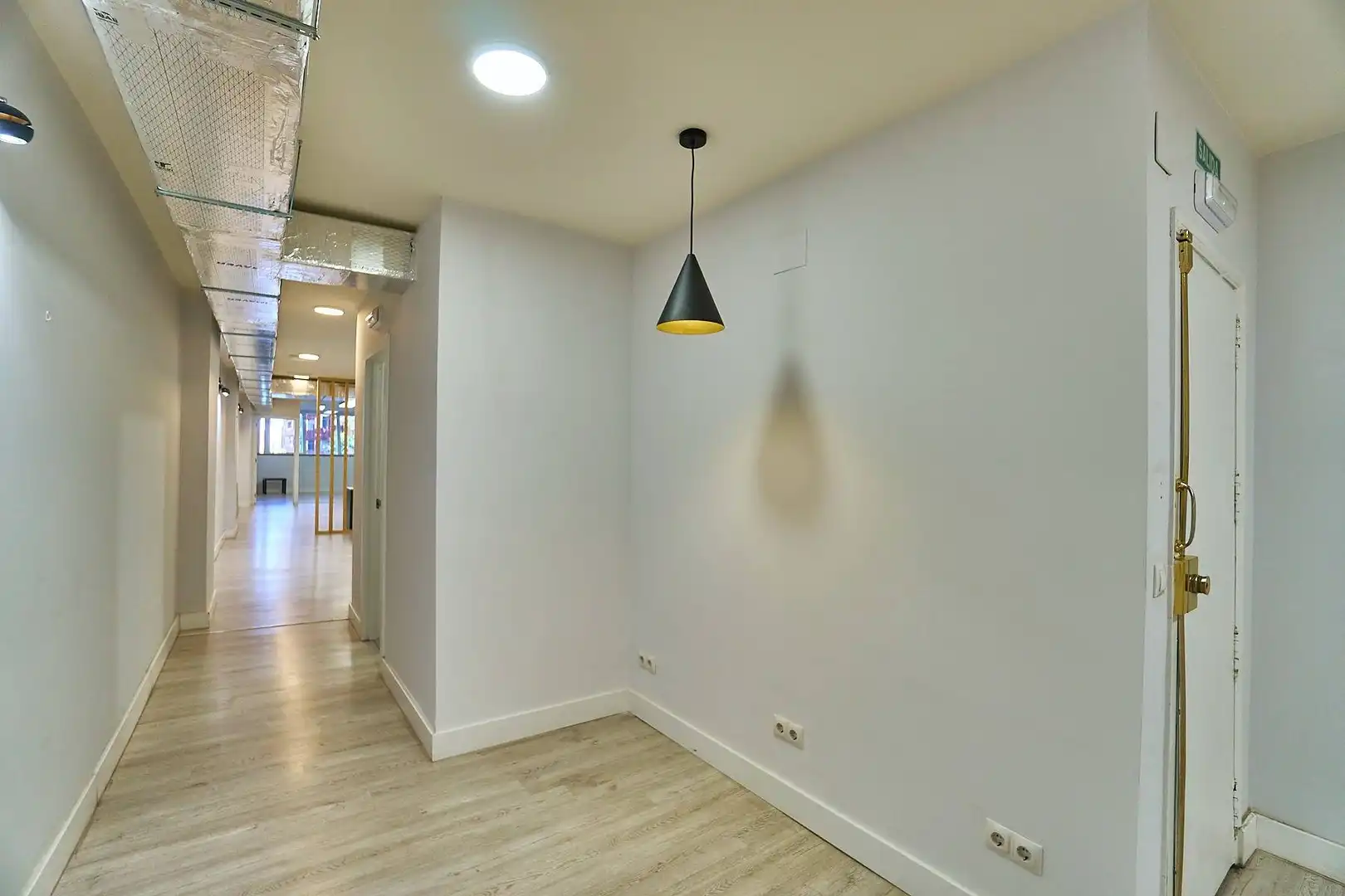 Oficina en venta en Las Palmas de Gran Canaria con Aire acondicionado, Trastero y Amueblado