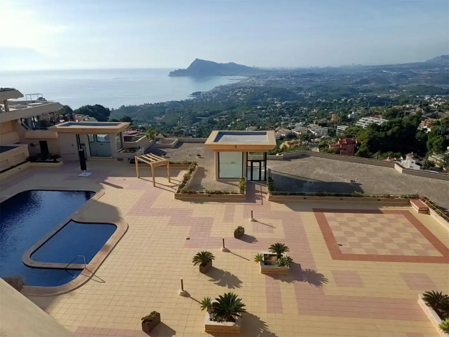 Terraza de Ático en venta en Altea con Aire acondicionado, Piscina y Balcón