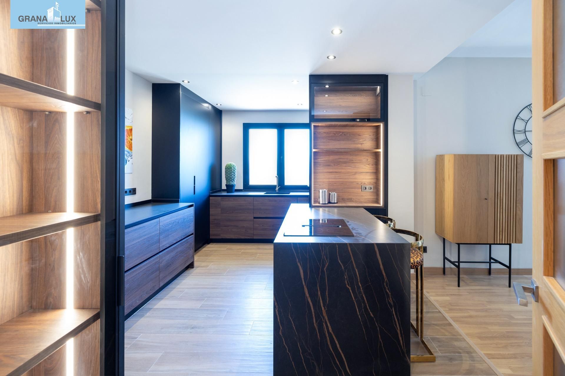 Cuina de Àtic en venda en Armilla amb Aire condicionat, Jardí privat i Parquet