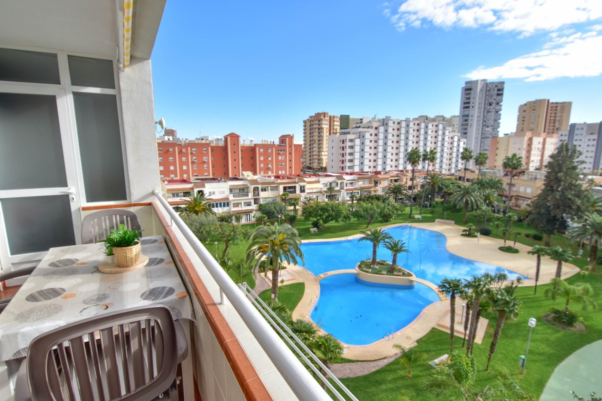 Dormitori de Apartament de lloguer en La Pobla de Farnals amb Aire condicionat, Jardí privat i Terrassa
