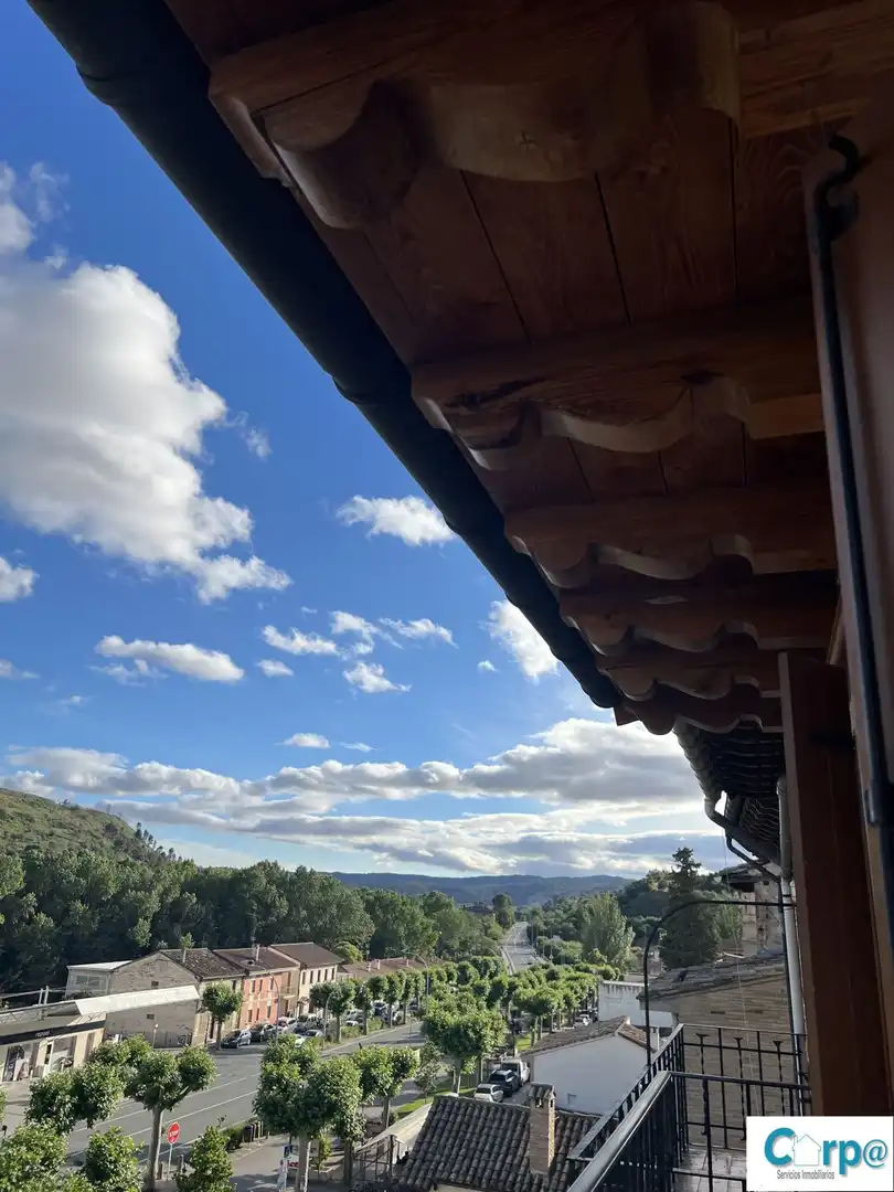 Exterior view of Flat for rent in Puente la Reina / Gares  with Heating, Parquet flooring and Balcony