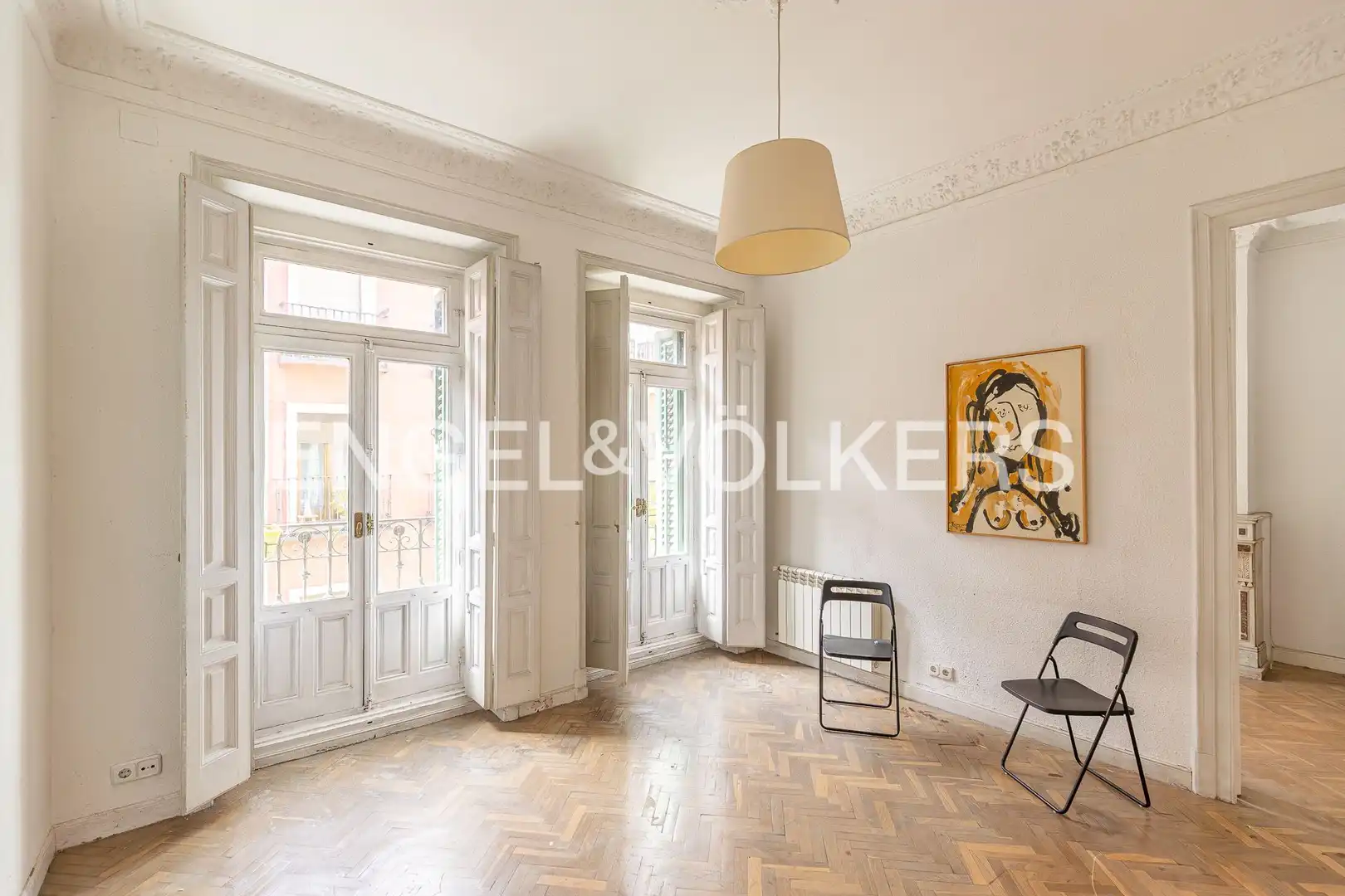 Vista exterior de Piso en venta en  Madrid Capital con Calefacción y Balcón