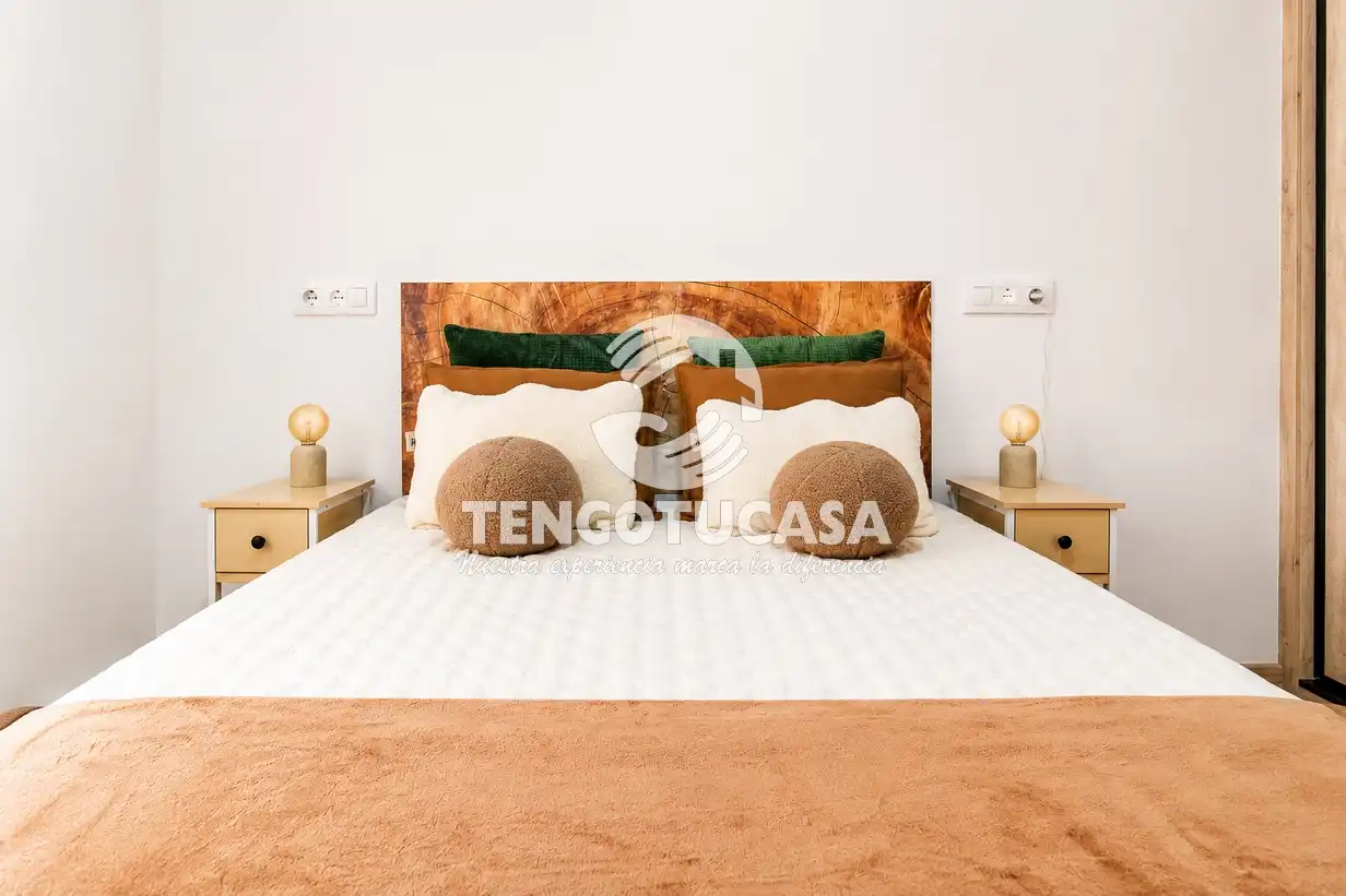 Bedroom of Flat for sale in Madrid  with Air Conditioner, Heating and Terrace