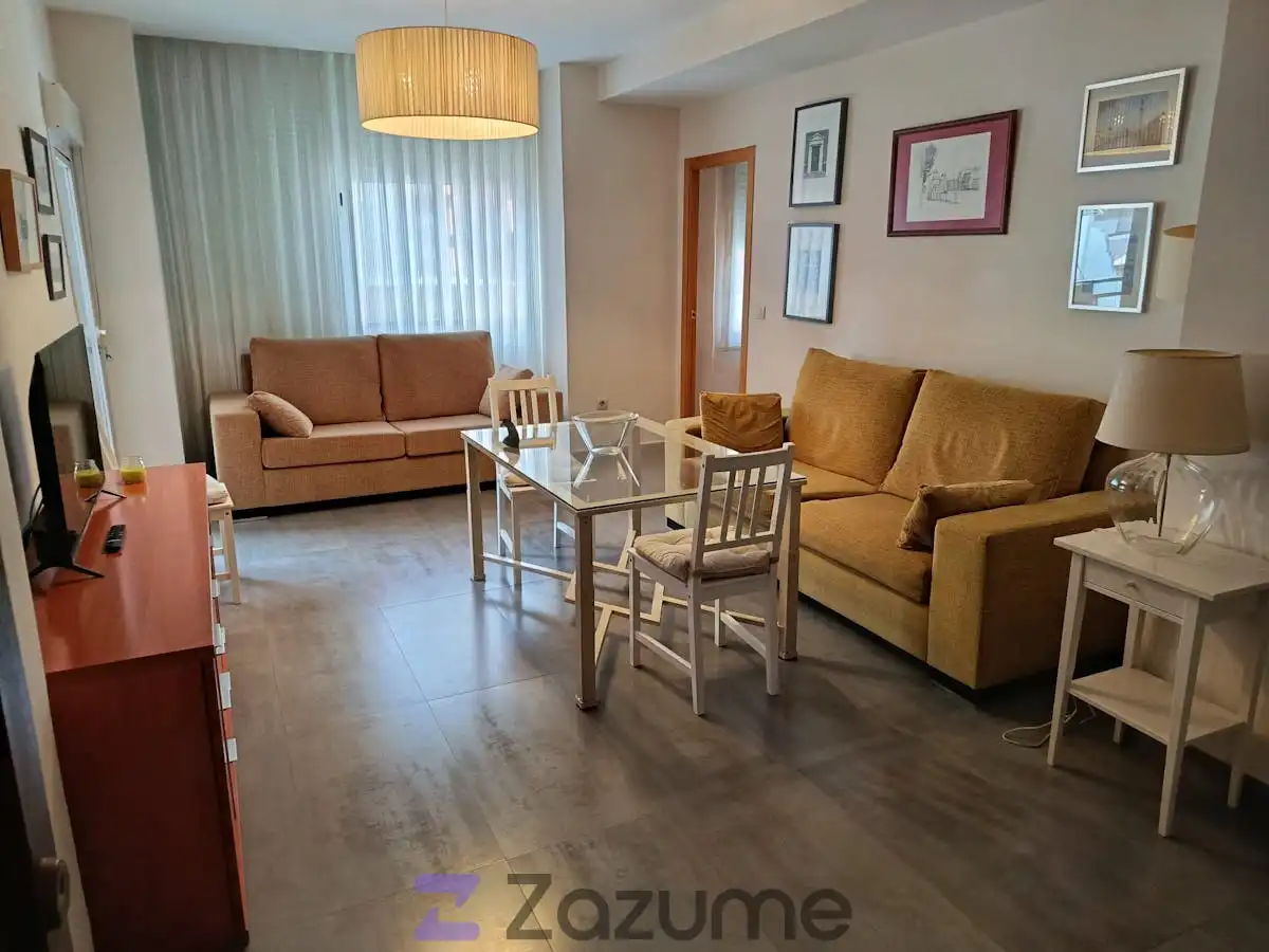 Living room of Apartments for rent in  Sevilla Capital  with Air Conditioner, Heating and Furnished