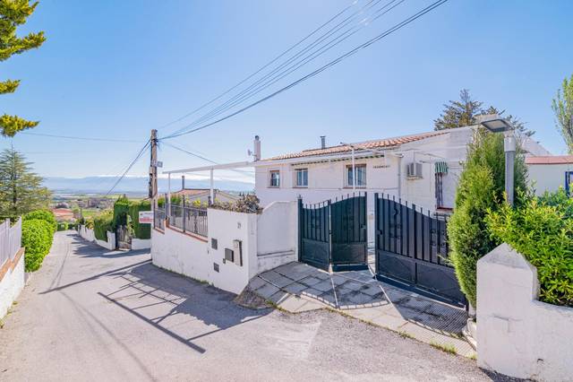 Casa-chalet en Venta en Ventas de Huelma