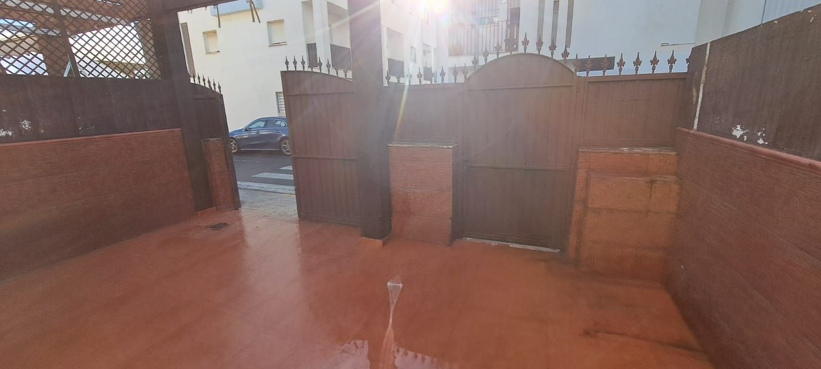 Vista exterior de Casa adosada en venda en San Juan del Puerto