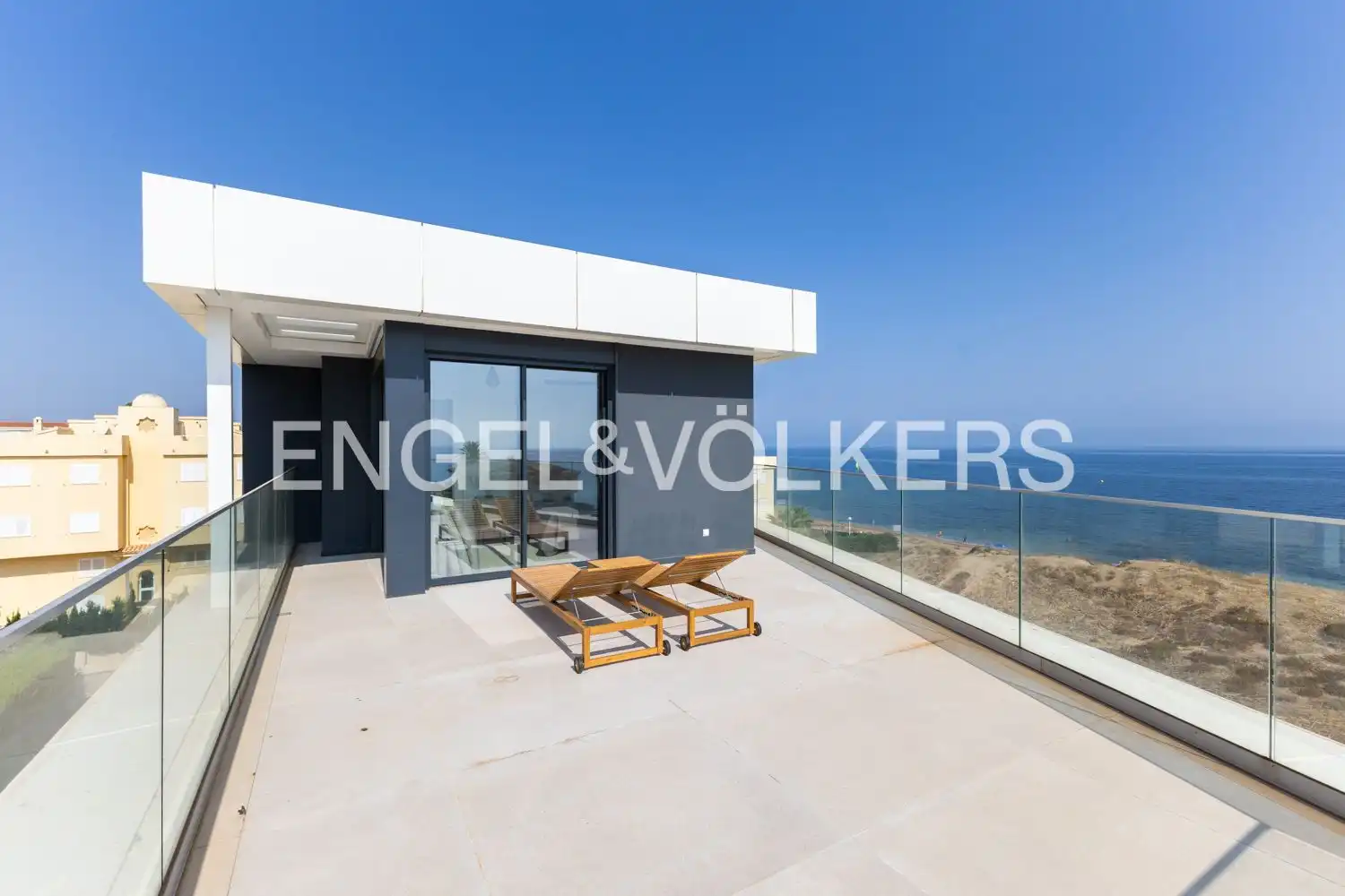 Terraza de Ático en venta en Dénia con Aire acondicionado, Calefacción y Jardín privado