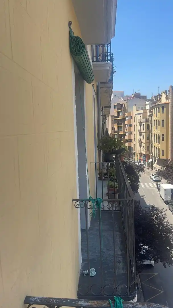 Terrassa de Pis de lloguer en Girona amb Calefacció i Balcó