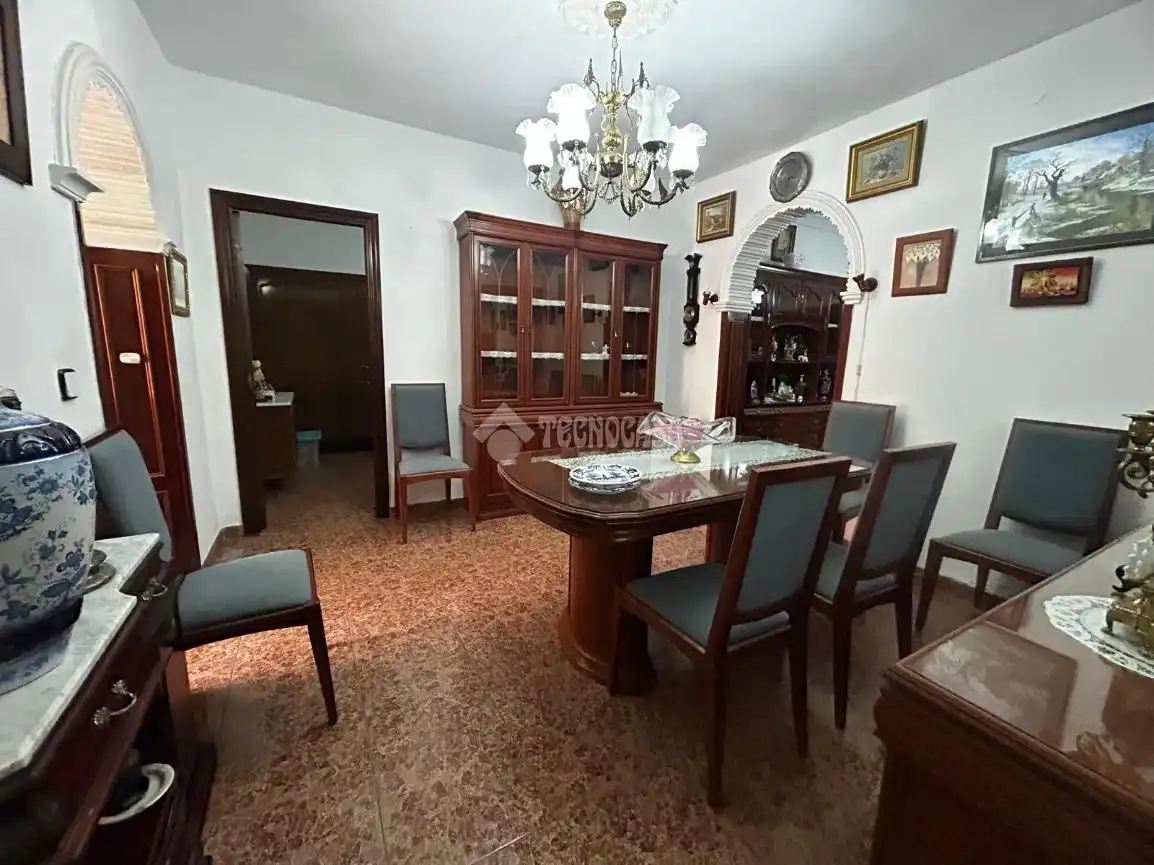 Menjador de Casa adosada en venda en La Rinconada amb Aire condicionat i Calefacció