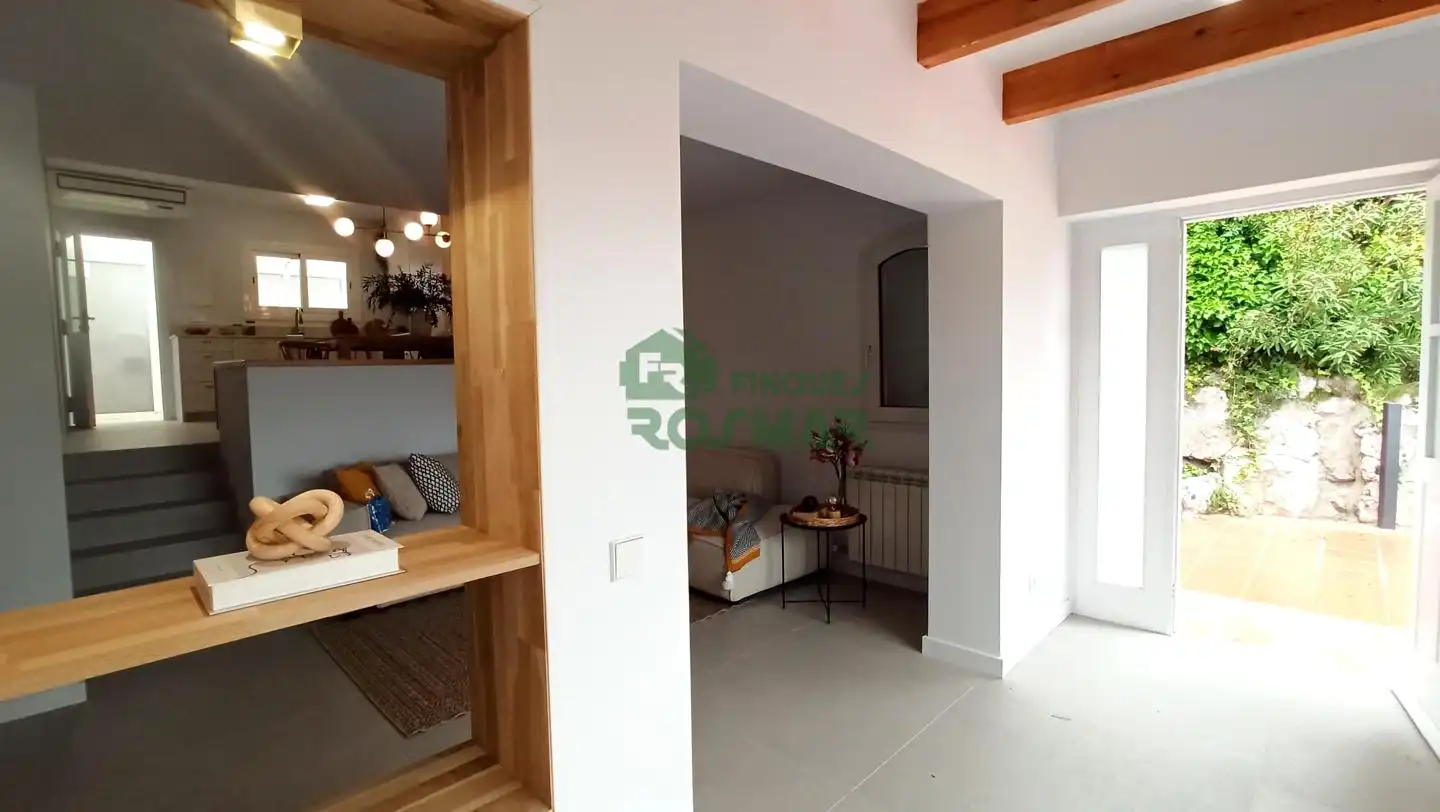 Casa amb piscina en venda a Fenals, imagen 5