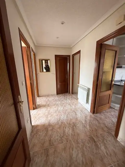 Piso en venta en Peñaranda de Bracamonte con Calefacción y Amueblado