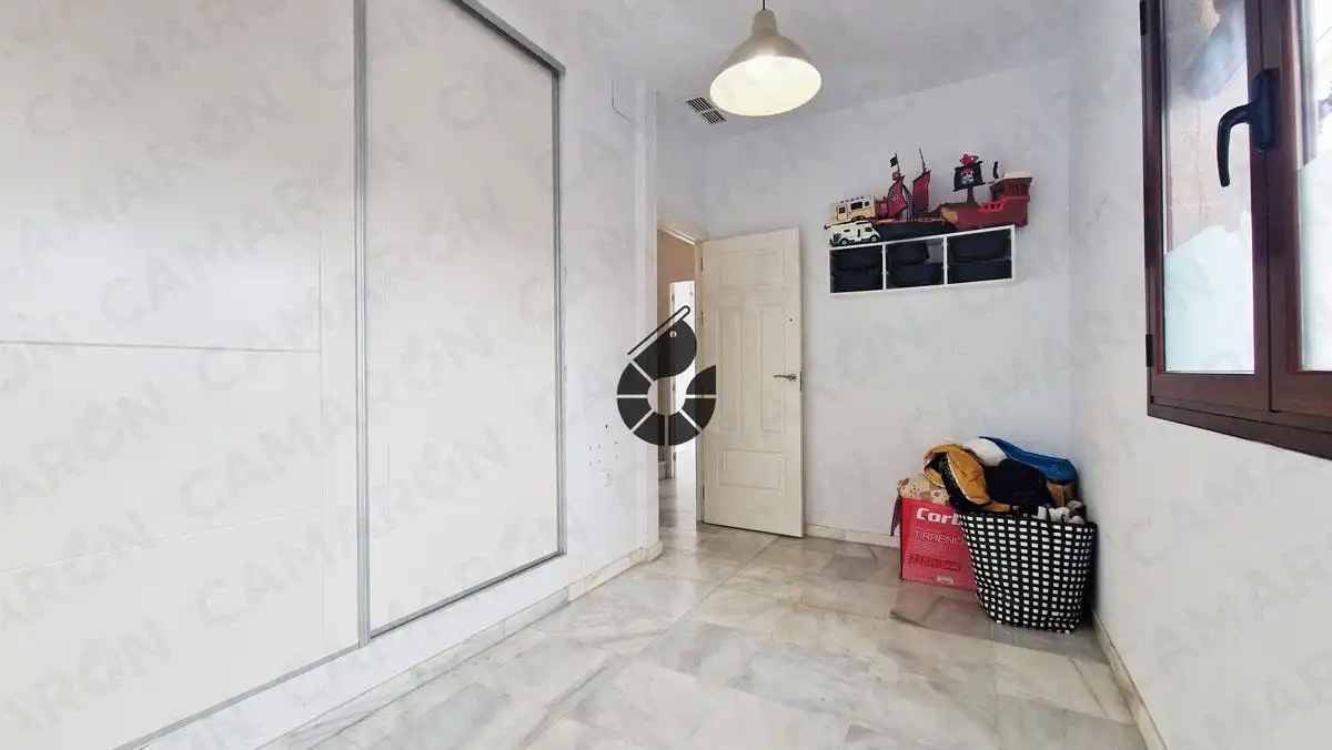 Casa adosada en venda en Coria del Río amb Terrassa i Traster