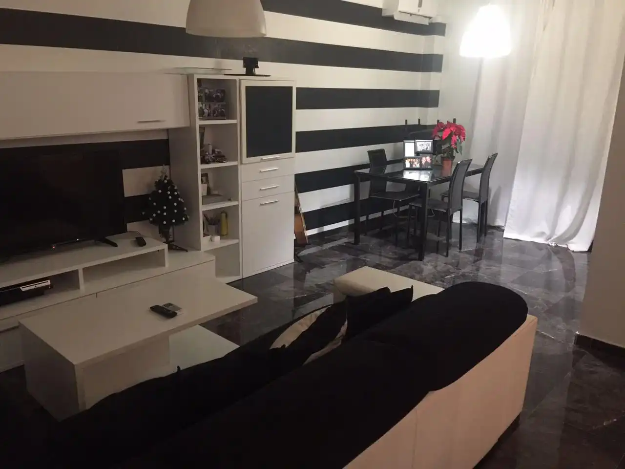 Sala d'estar de Loft de lloguer en Sevilla amb Aire condicionat, Moblat i Internet