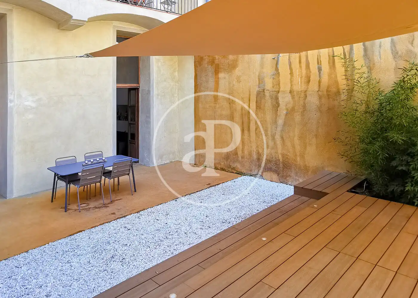 Terrassa de Pis en venda en Barcelona amb Aire condicionat, Calefacció i Moblat