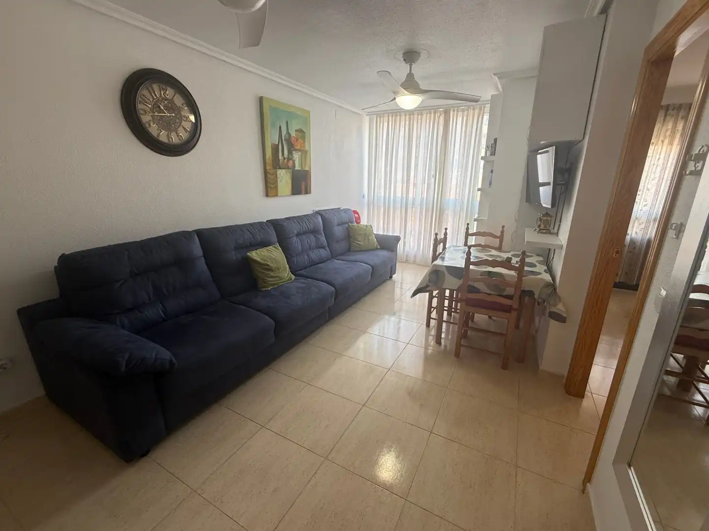 Sala de estar de Piso en venta en Torrevieja con Aire acondicionado, Amueblado y Horno