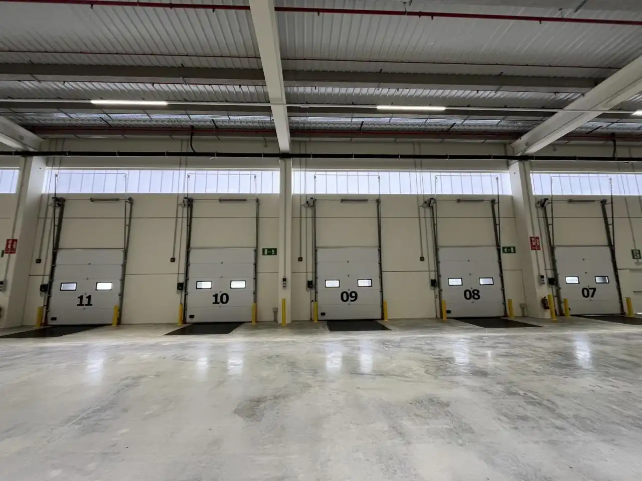 Industrial buildings for rent in Òdena  with Heating