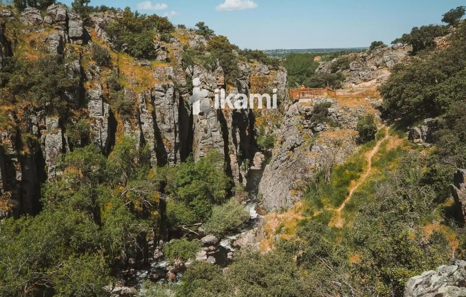 Land for sale in Valdeprados