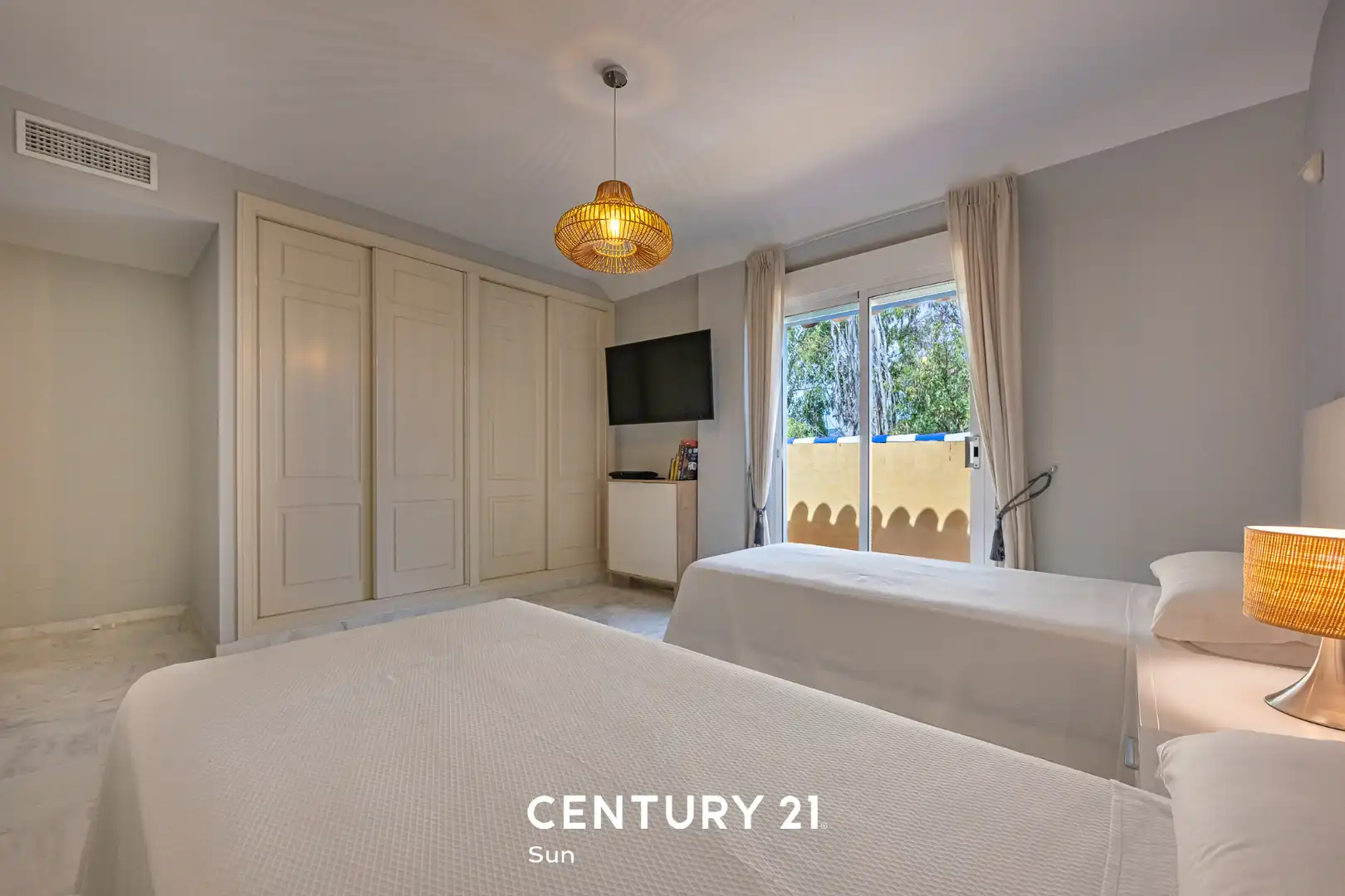Bedroom of Attic for sale in Marbella  with Air Conditioner, Heating and Terrace