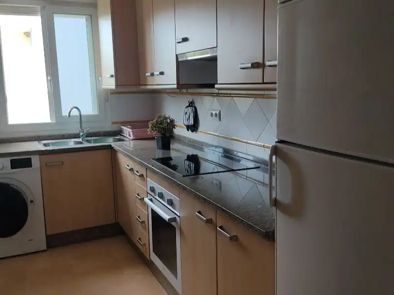 Cocina de Apartamento de alquiler en El Ejido con Aire acondicionado, Calefacción y Terraza