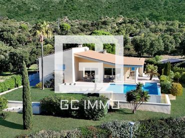 Villa con piscina in vendita a Palau-saverdera
