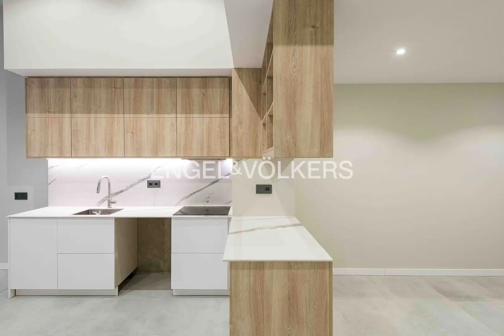 Kitchen of Ground floor for sale in Barcelona  with Air Conditioner and Heating