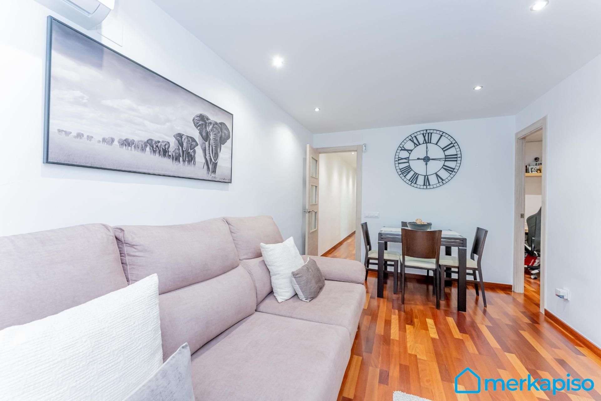 Living room of Flat for sale in Viladecans  with Heating, Terrace and Balcony