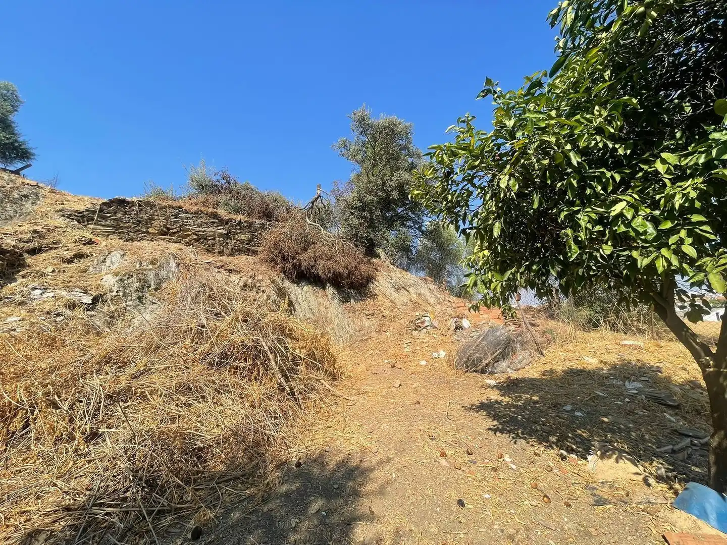 Wohnung zum Verkauf in Valverde del Camino mit Privatgarten und Abstellraum