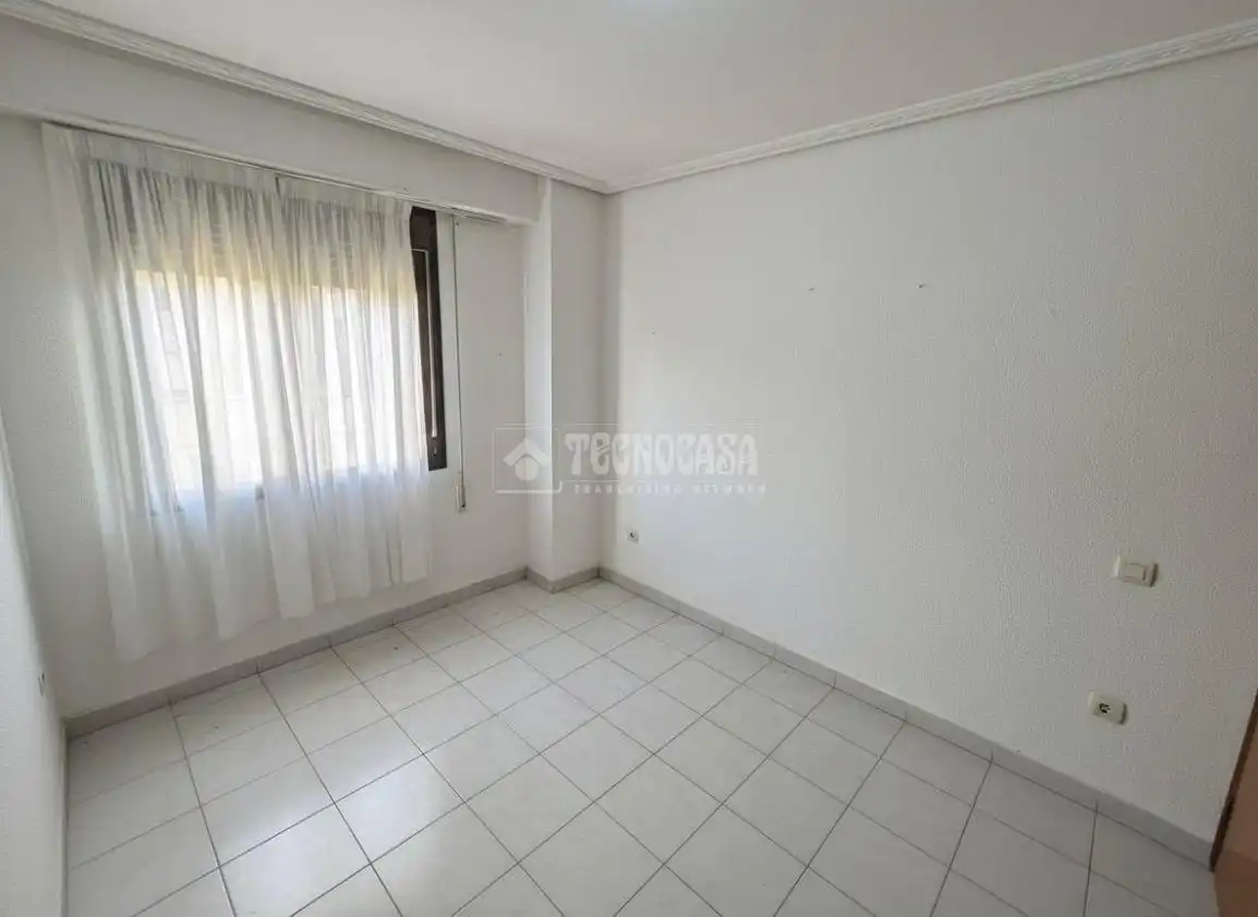 Habitación de Piso en venta en Valencia con Aire acondicionado y Balcón
