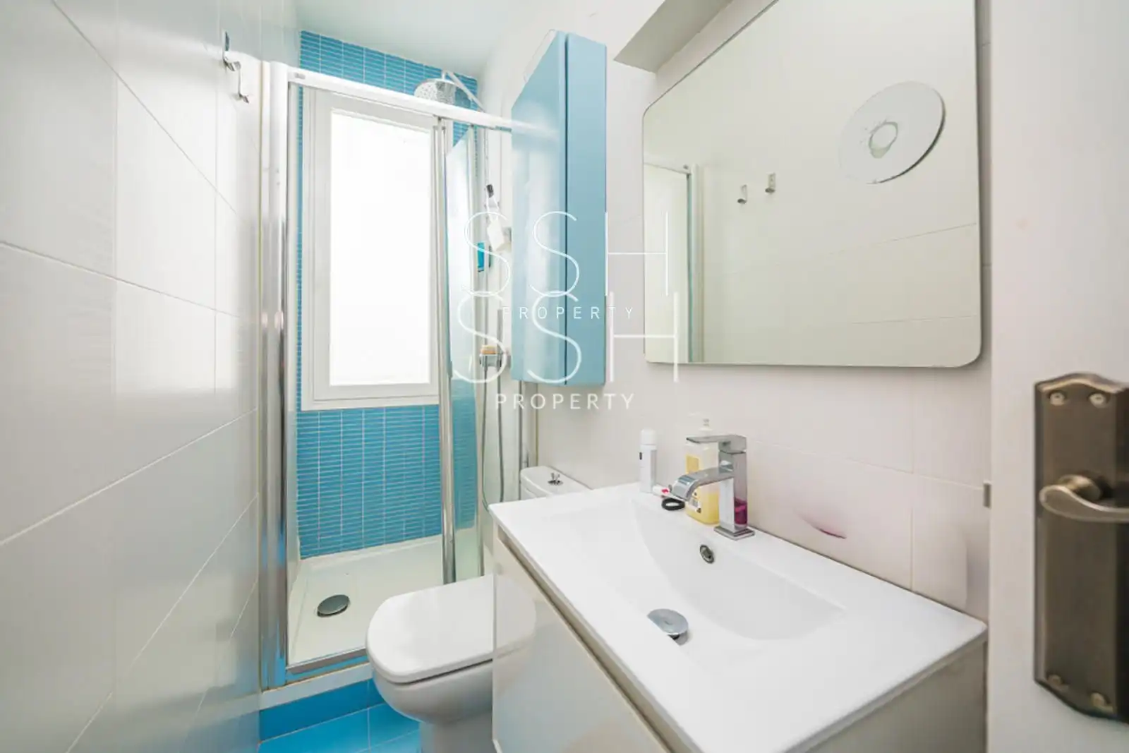Badezimmer von Wohnung zur Miete in Madrid mit Klimaanlage, Heizung und Möbliert
