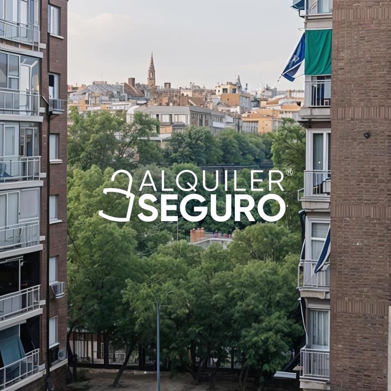Exterior view of Flat to rent in  Madrid Capital  with Heating and Furnished