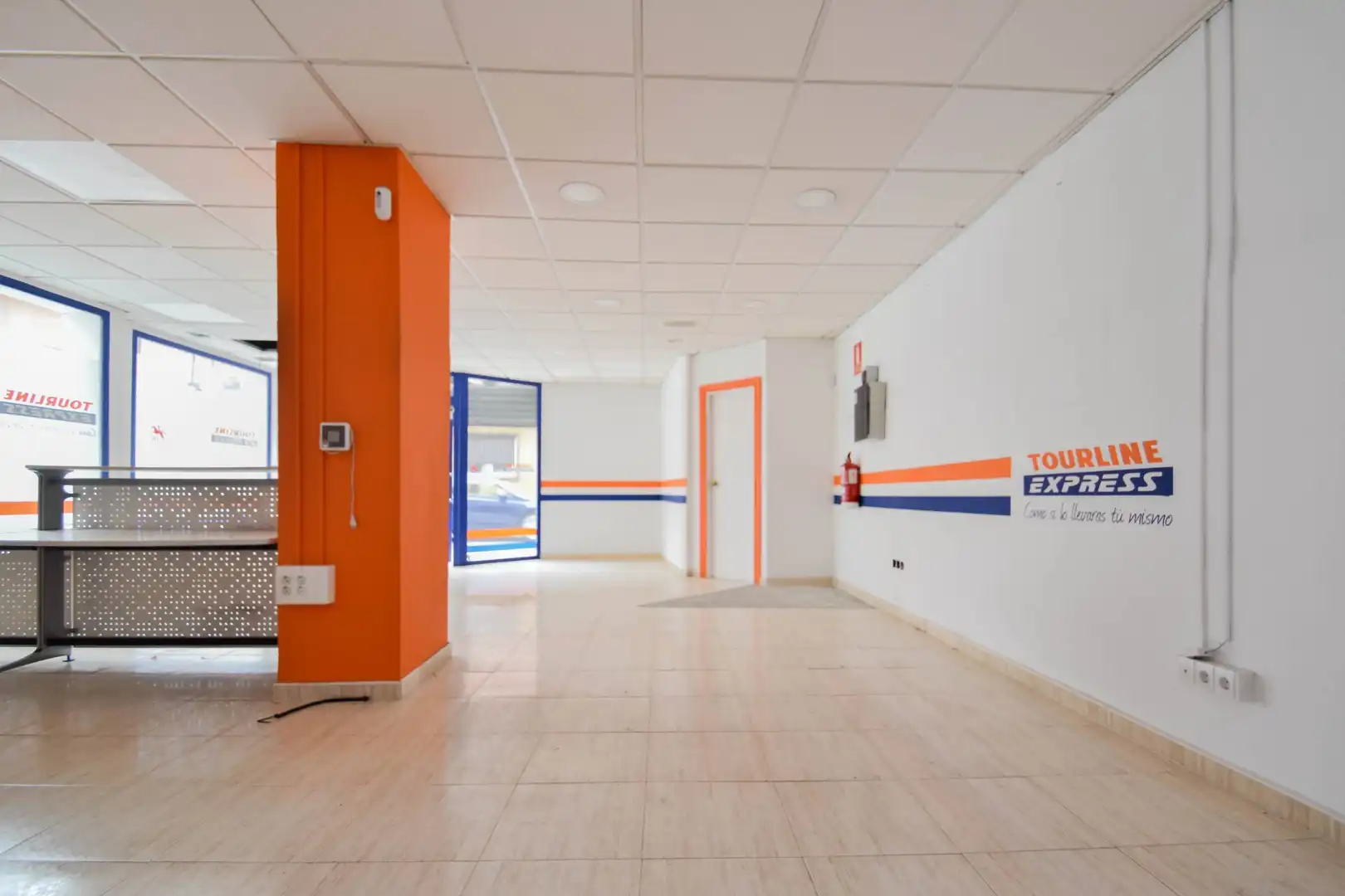 Locale commerciale in vendita a San Antón, imagen 7