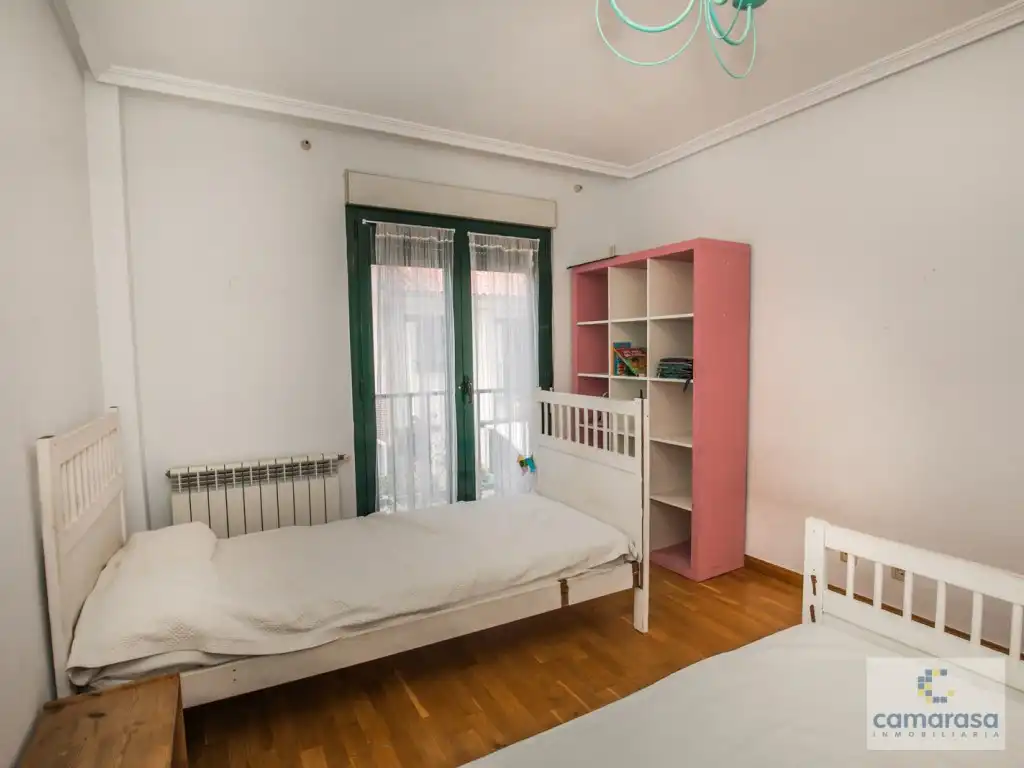 Habitación de Casa adosada en venta en Ávila