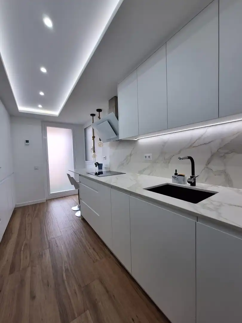 Cocina de Piso en venta en Castellar del Vallès con Aire acondicionado, Jardín privado y Trastero