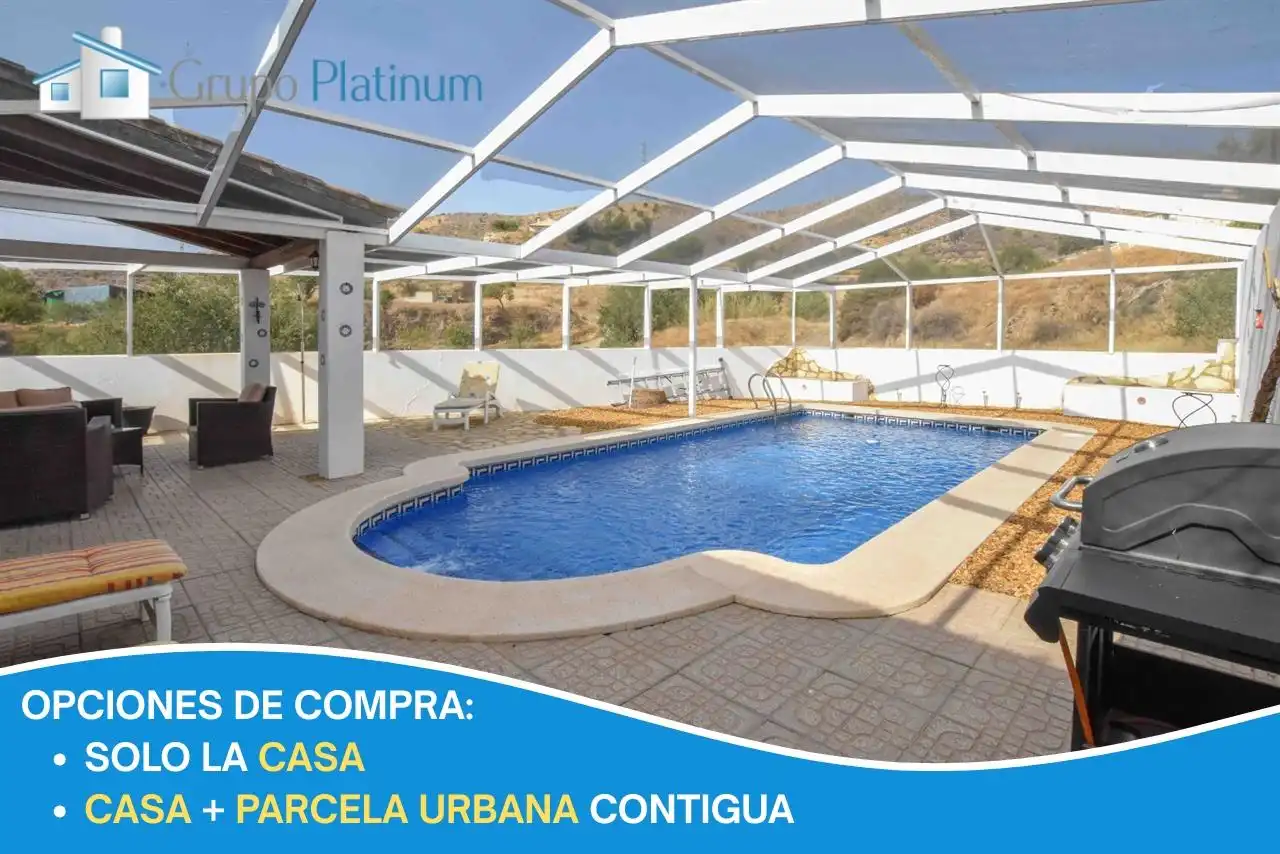 Detached house with pool for sale in Huércal-Overa