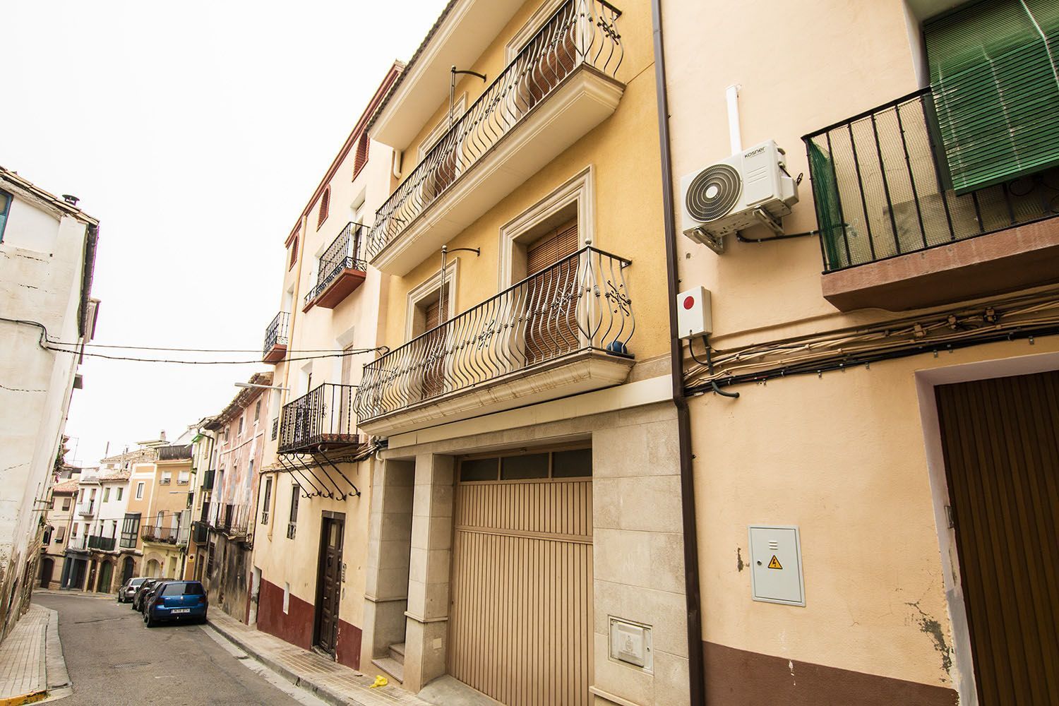 Pis en venda a Caspe