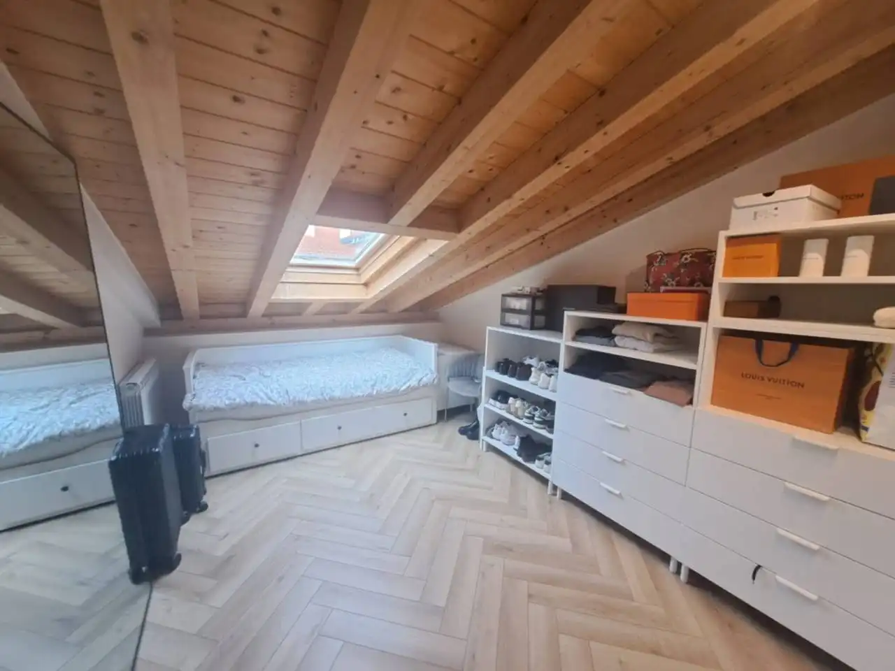 Dormitori de Dúplex en venda en Burgos amb Aire condicionat, Calefacció i Parquet