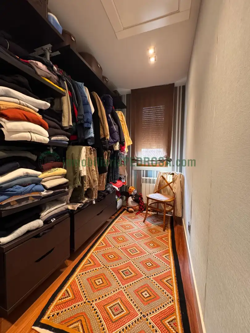 Habitación de Casa o chalet en venta en Pontevedra Capital  con Calefacción, Jardín privado y Terraza