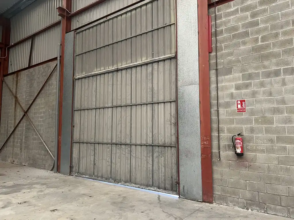 Industrial buildings for rent in Avenida do Mar, 139, Zona Ultramar