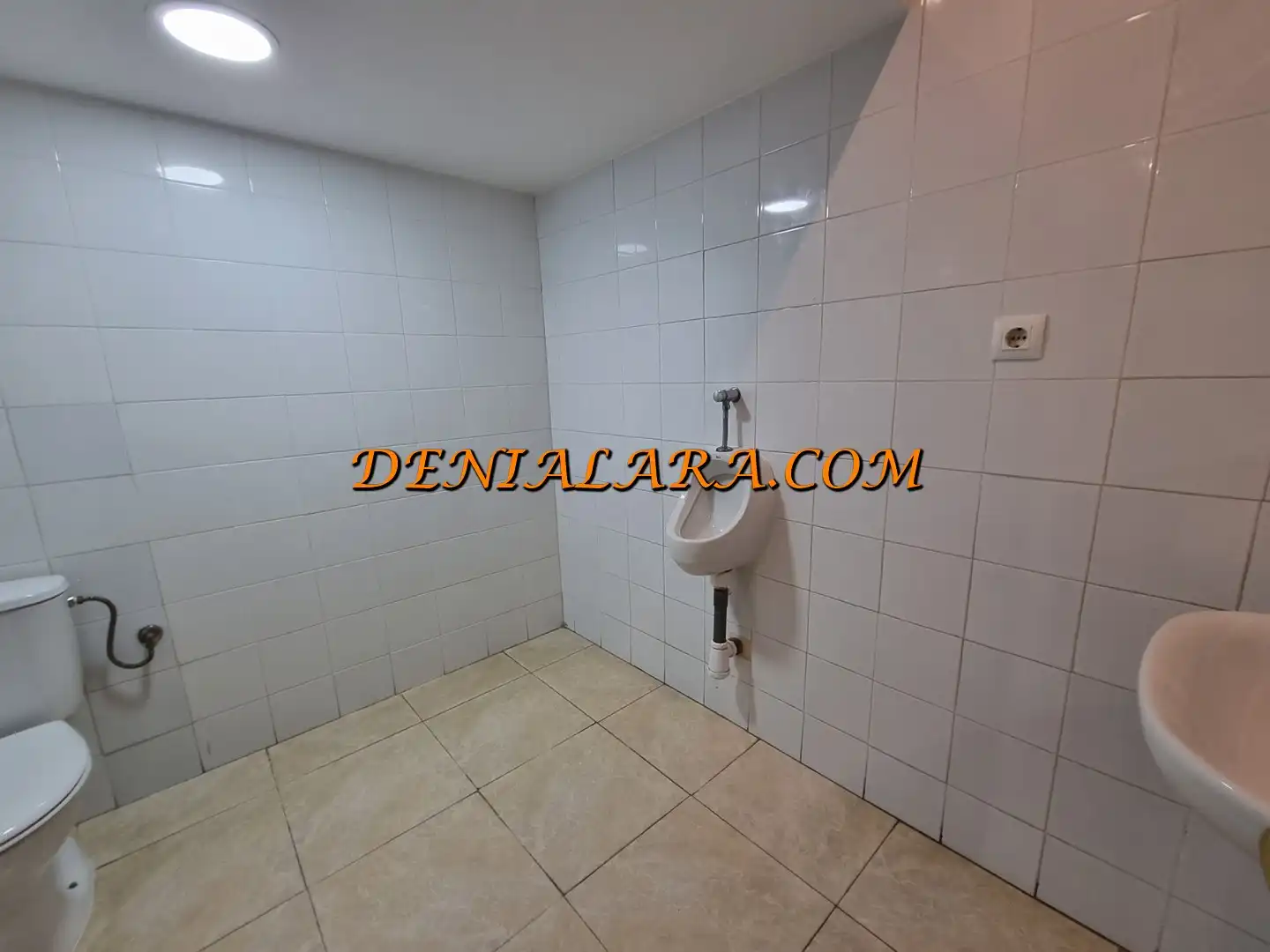 Bany de Local en venda en El Verger amb Aire condicionat i Terrassa
